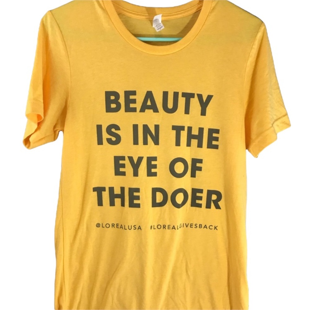 L’Oréal Volunteer Day Beauty Is In The Eye Tee